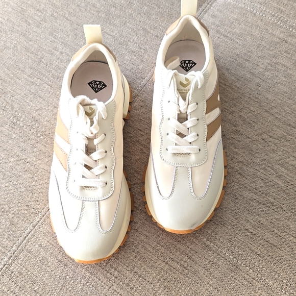 One Fine Day Beige and Ivory Sneakers Sz Eu 42 / US 11 - Picture 15 of 15